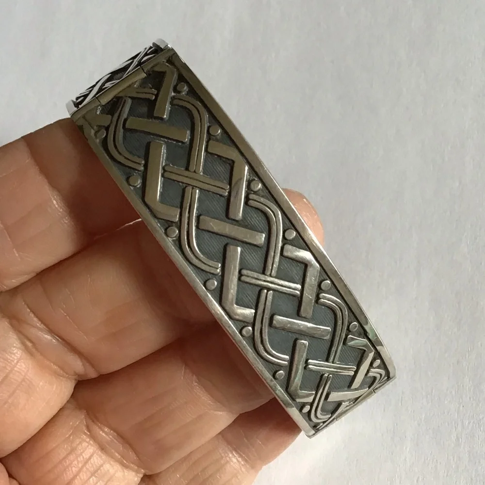 Heavy Sterling Celtic Hinged Bracelet CII Mexico - Picture 2 of 7